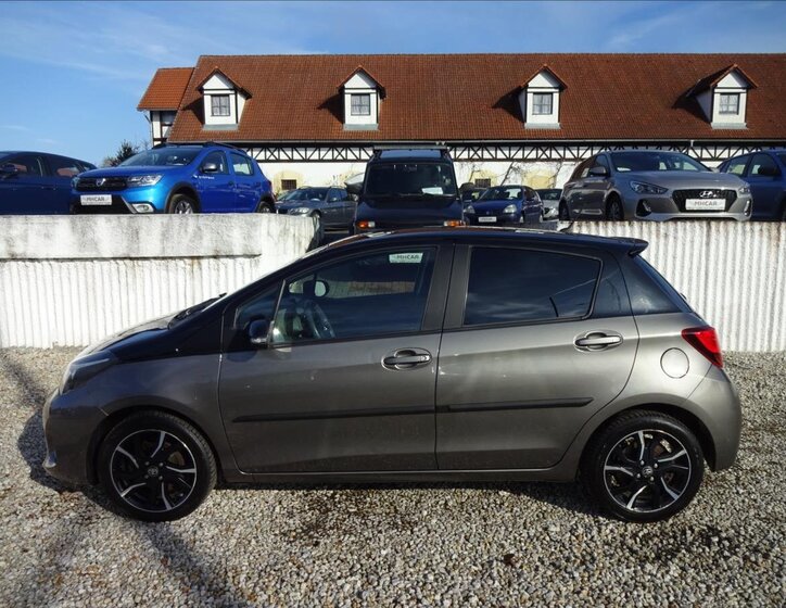 Toyota Yaris Kombi 1,3 l 73 kw