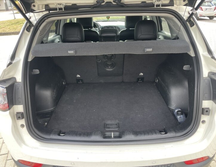 Jeep Compass SUV / Terénní 2,0 l 103 kw