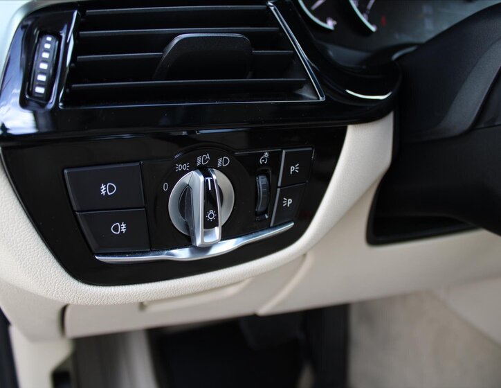 BMW Řada 5 Sedan 3,0 l 250 kw