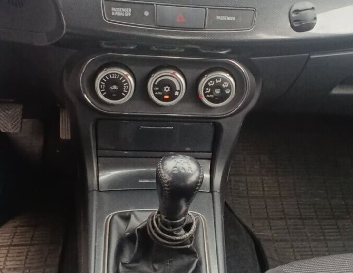 Mitsubishi Lancer Sedan 0,0 105 kw