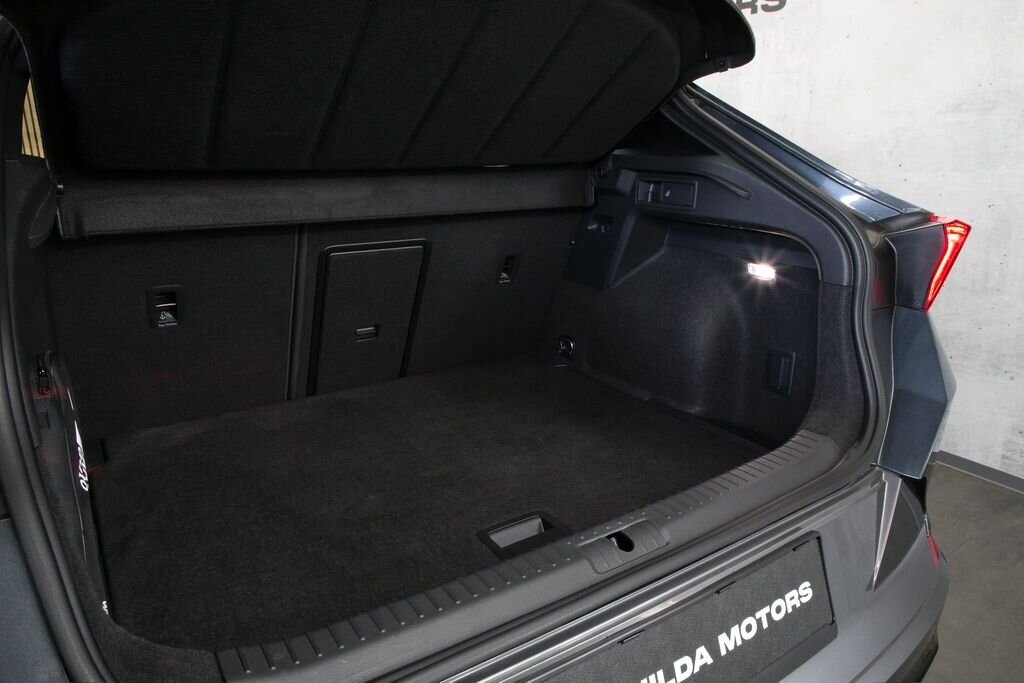 Cupra Formentor SUV / Terénní 2,0 l 110 kw