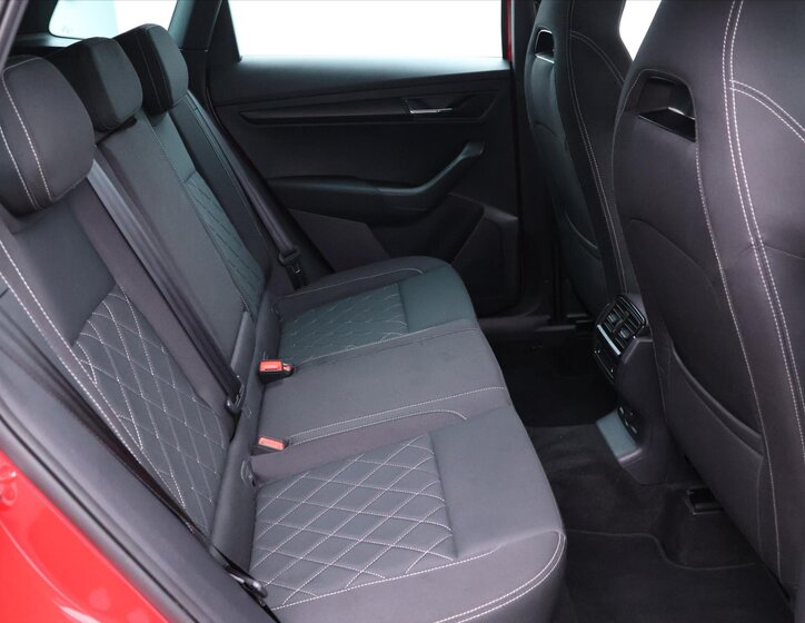 Škoda Karoq SUV 1,5 l 110 kw