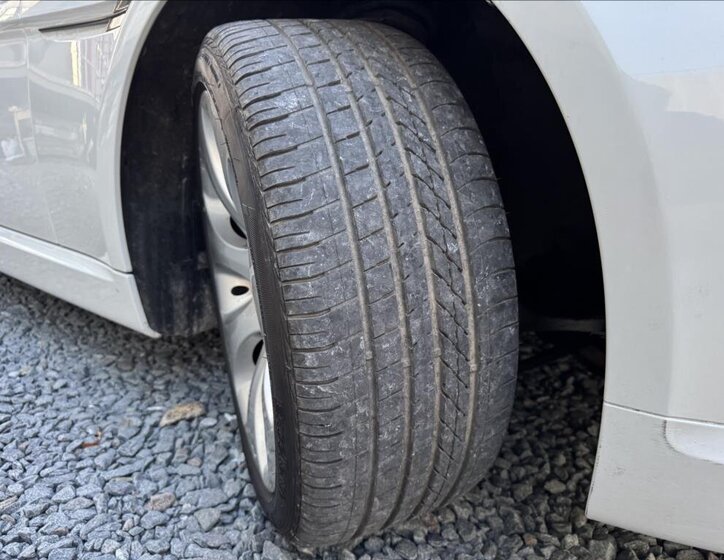 BMW Řada 6 Kabriolet 4,8 l 270 kw