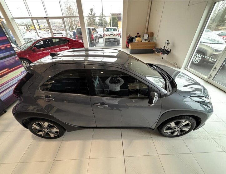 Toyota Aygo Hatchback 1,5 l 85 kw