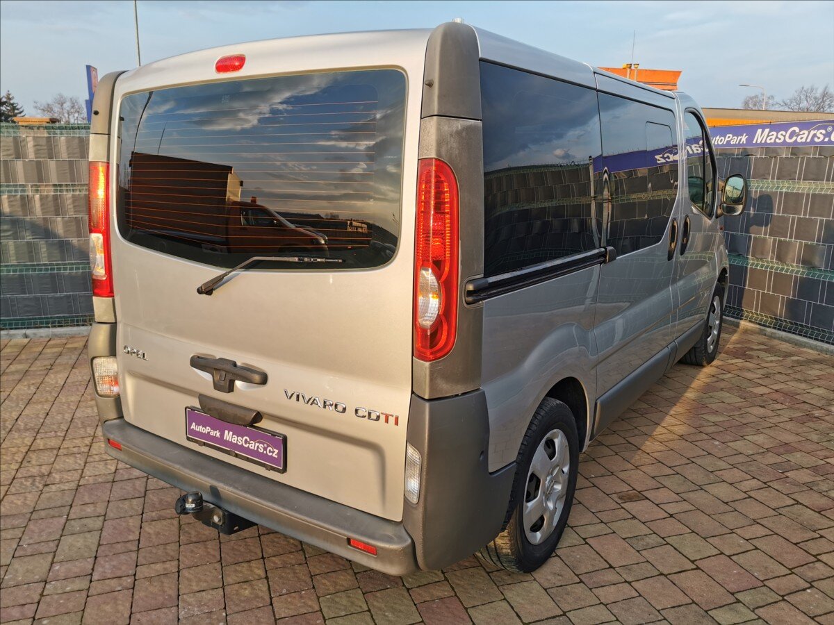 Opel Vivaro Kombi 2,0 l 84 kw