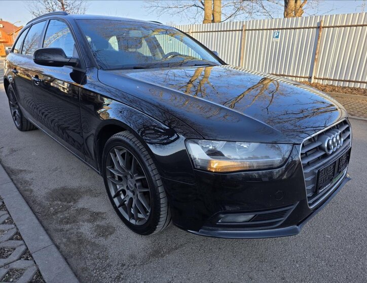 Audi A4 Kombi 2,0 l 100 kw