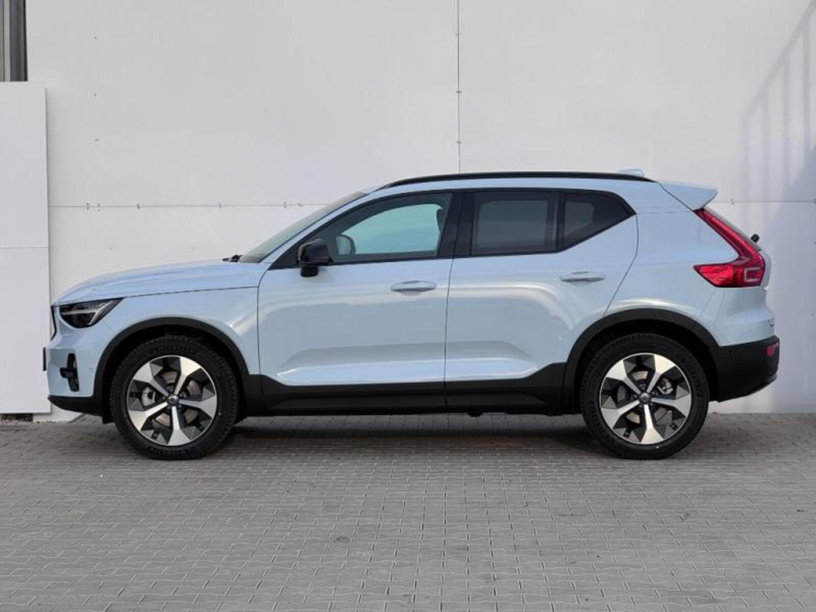 Volvo XC40 4