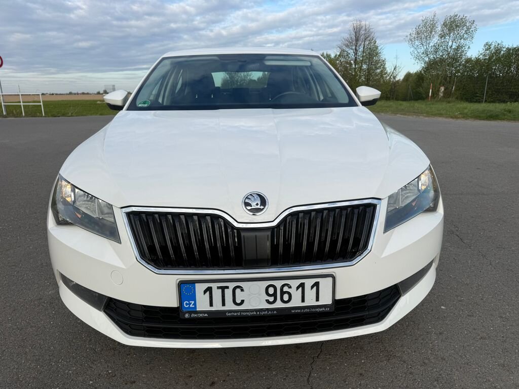 Škoda Superb Sedan / Limuzína 2,0 l 110 kw