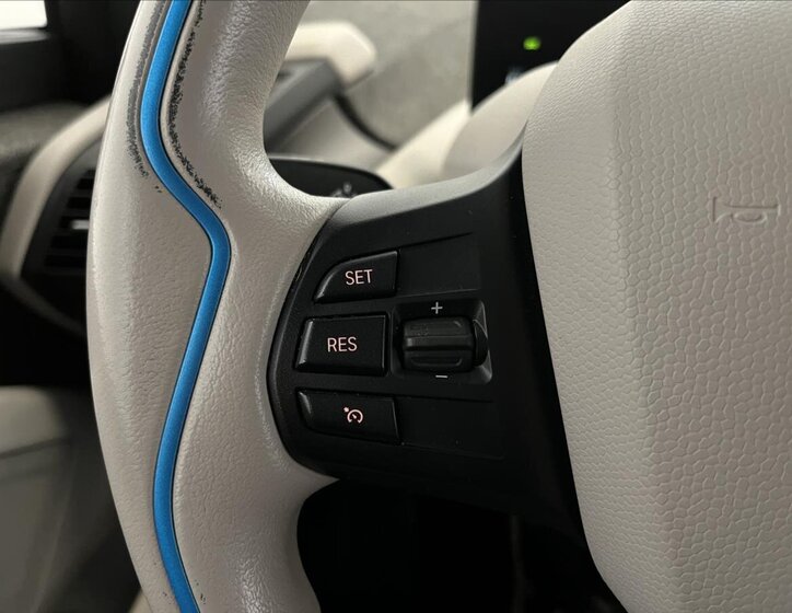 BMW i3 14