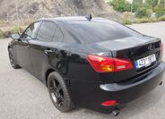 Lexus IS 220 12