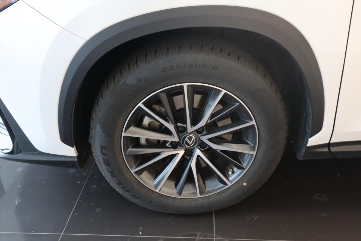 Lexus NX 450h+