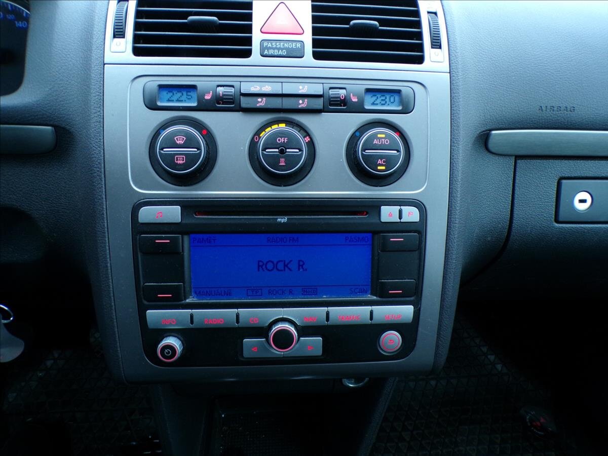 Volkswagen Touran Kombi 1,4 l 103 kw