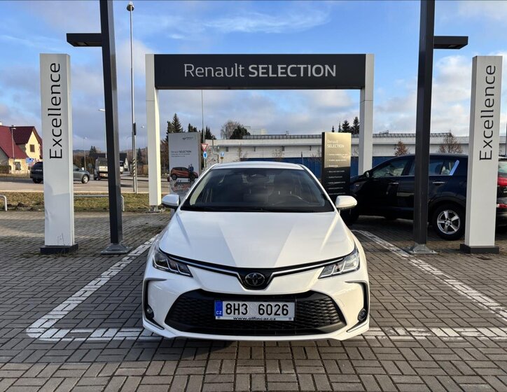 Toyota Corolla Sedan 1,5 l 92 kw