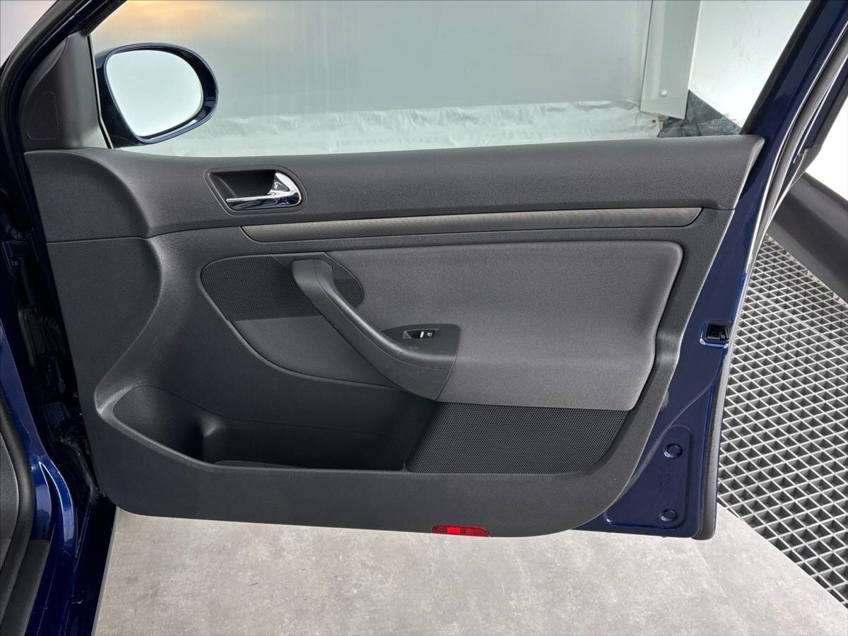 Volkswagen Golf Hatchback 1,6 l 75 kw