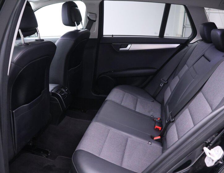 Mercedes-Benz Třídy C Kombi 2,1 l 125 kw