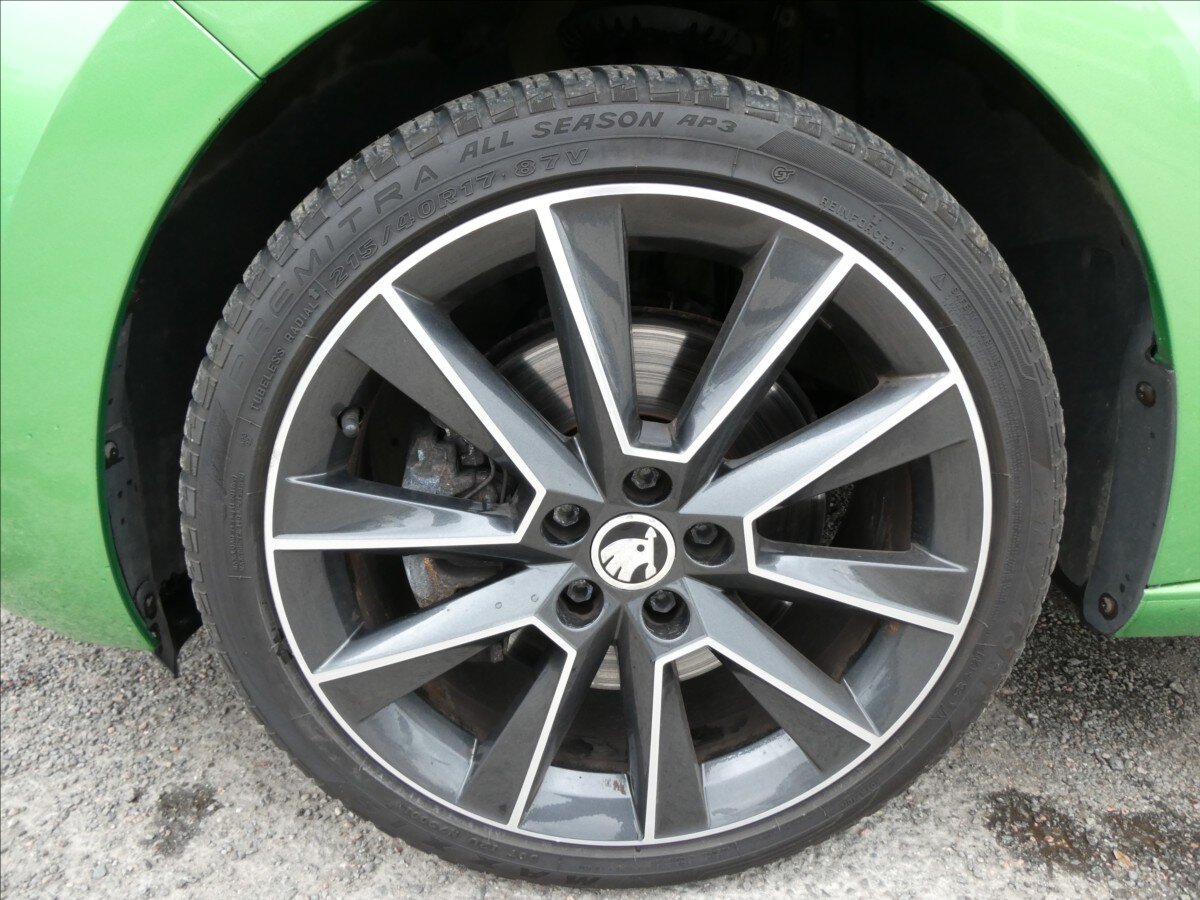 Škoda Rapid Hatchback 1,2 l 77 kw