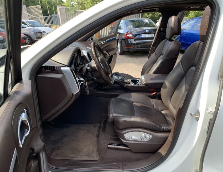 Porsche Cayenne 15