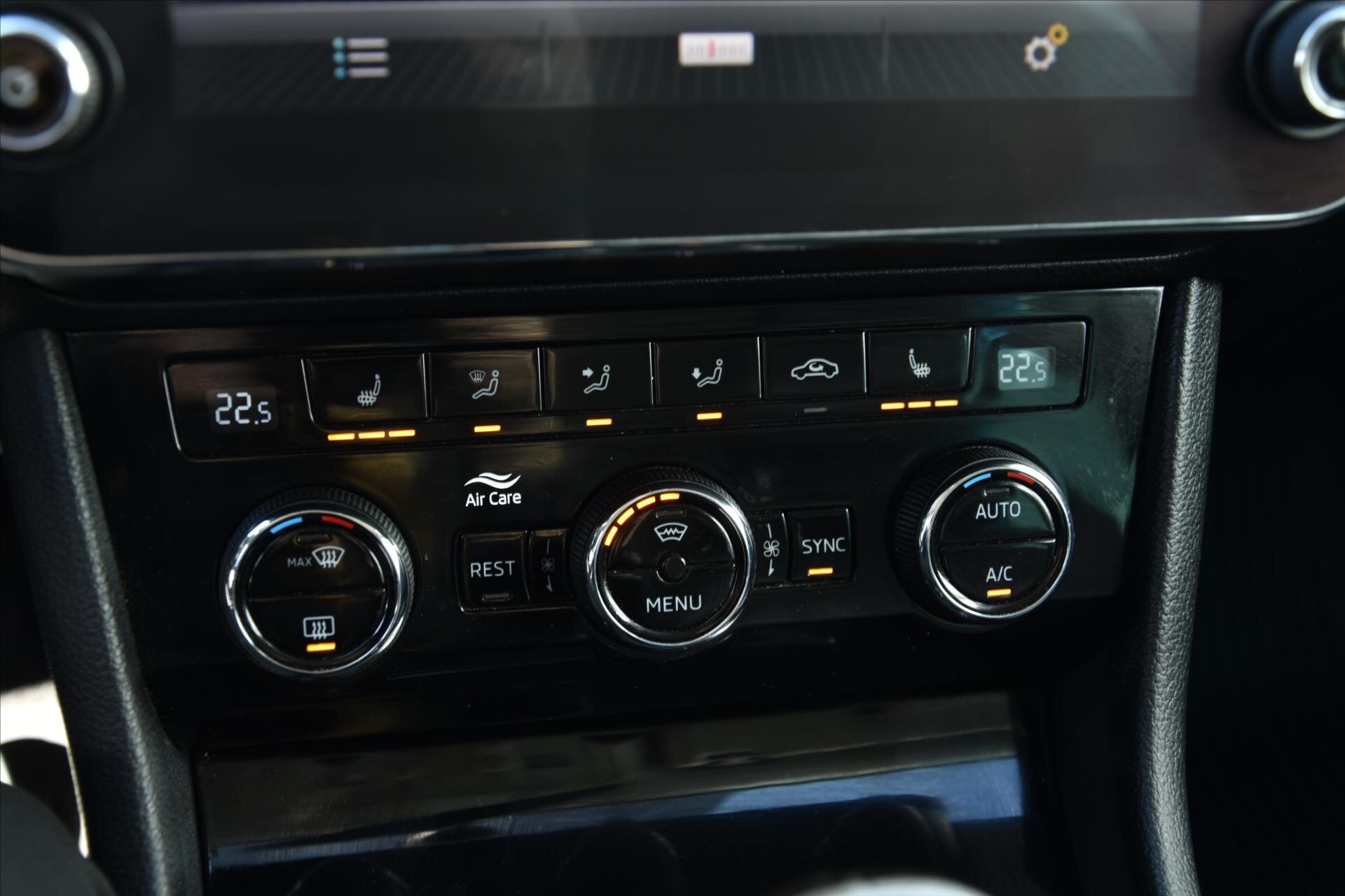 Škoda Superb Liftback 2,0 l 110 kw