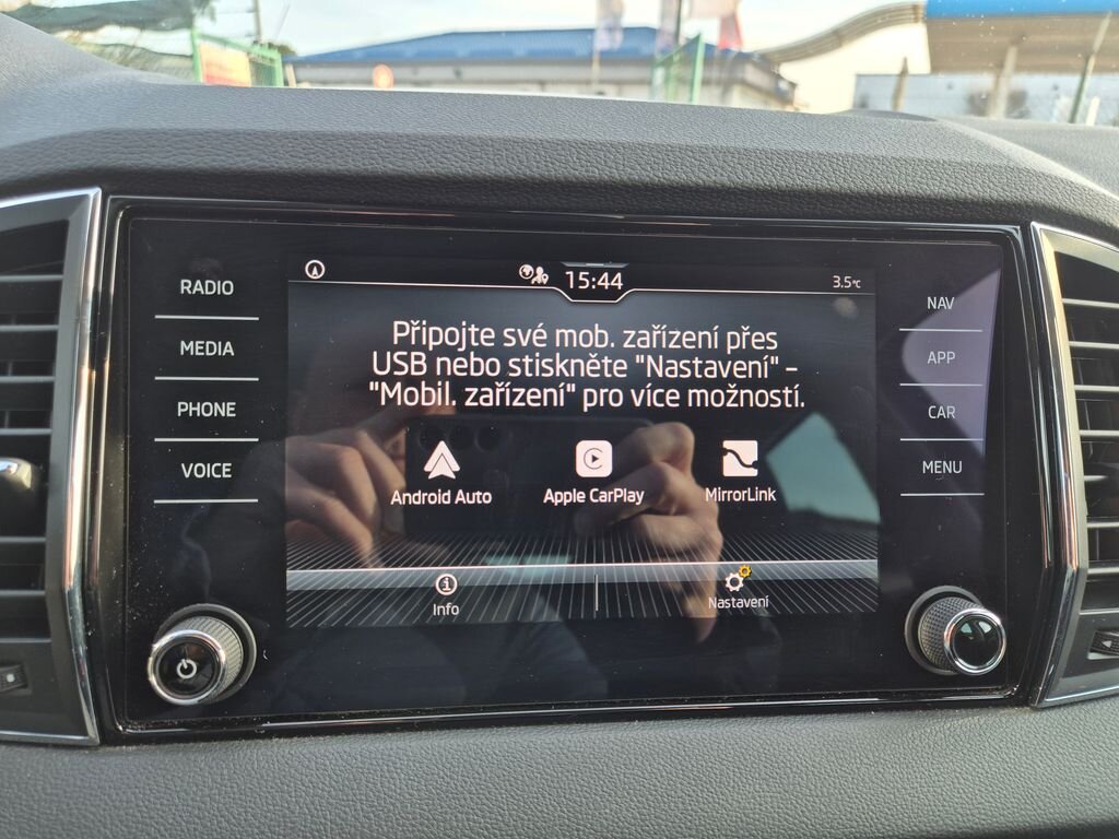 Škoda Karoq SUV 1,5 l 110 kw