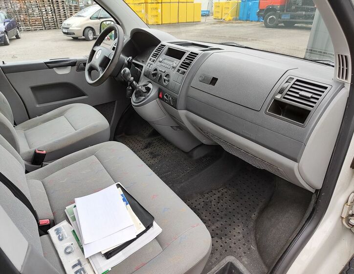 Volkswagen Transporter 13