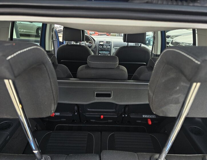 Volkswagen Touran 34