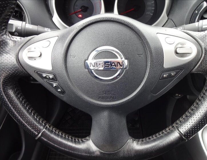 Nissan Juke Hatchback 1,6 l 86 kw