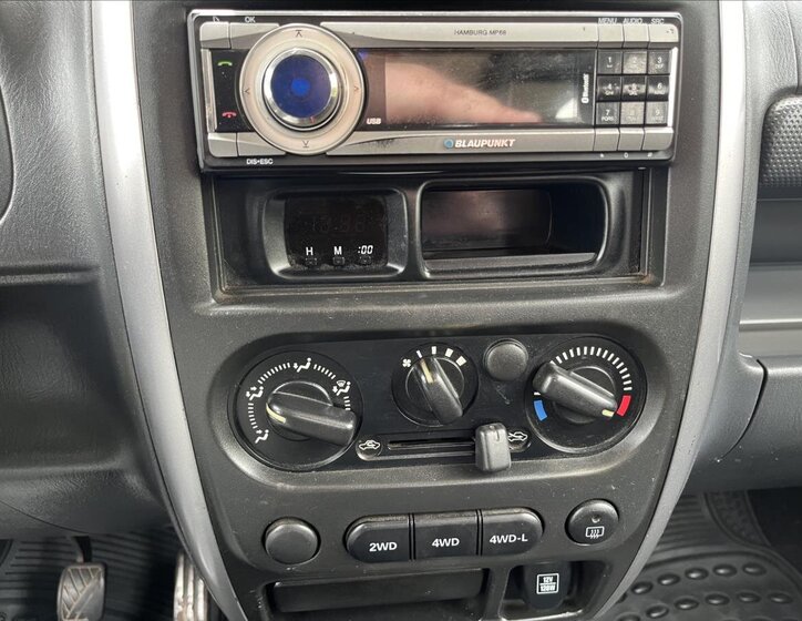 Suzuki Jimny SUV / Terénní 1,3 l 63 kw