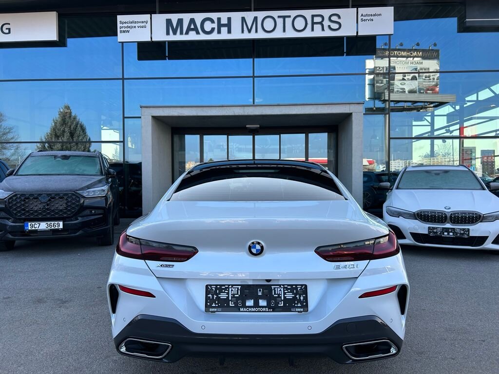 BMW Řada 8 Sedan / Limuzína 3,0 l 245 kw