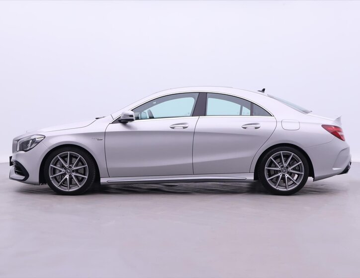 Mercedes-Benz CLA Sedan 2,0 l 280 kw