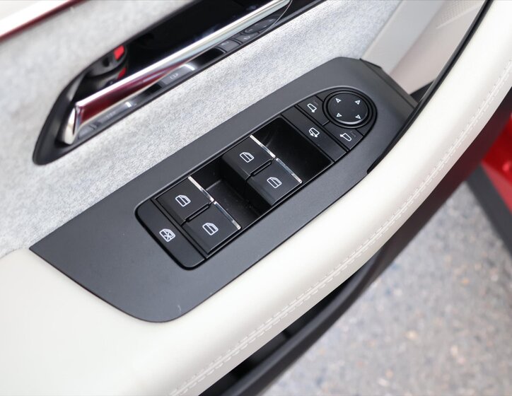 Mazda CX-60 SUV / Terénní 3,3 l 187 kw