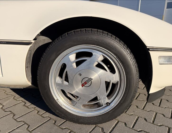 Chevrolet Corvette Kupé 5,7 l 210 kw