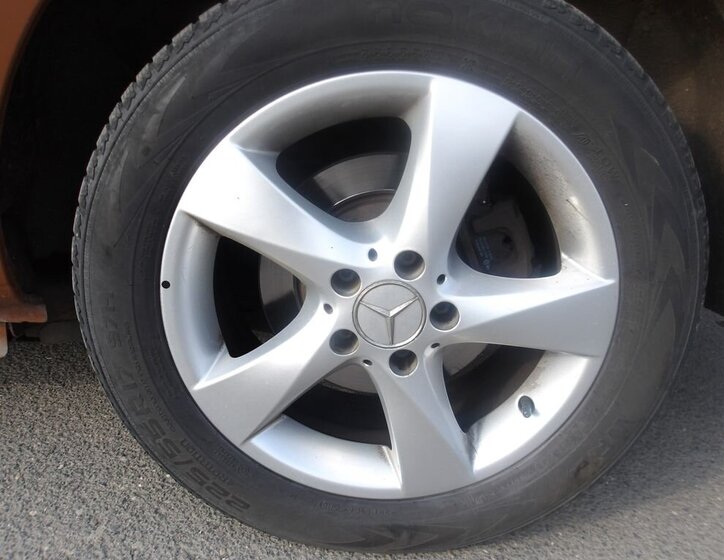 Mercedes-Benz Vito Kombi 2,1 l 120 kw