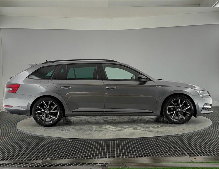 Škoda Superb Kombi 2,0 l 140 kw