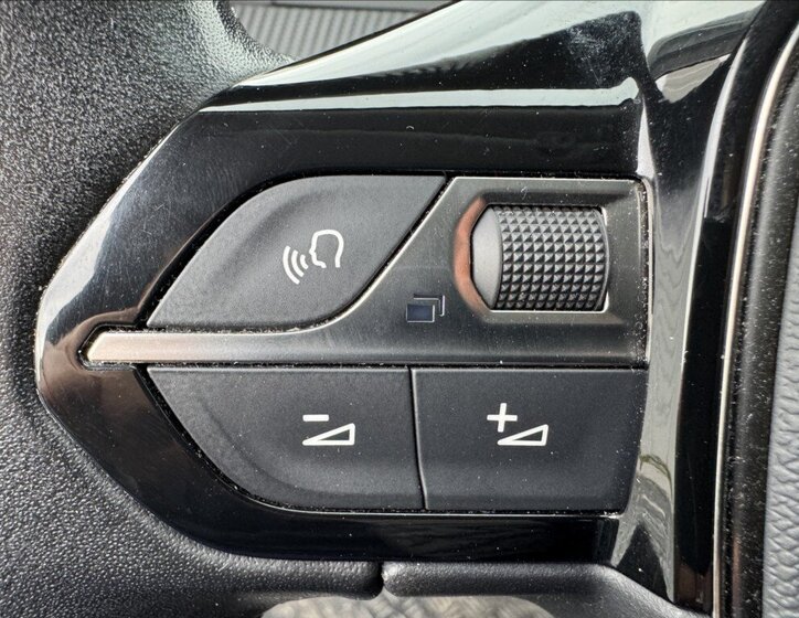 Peugeot 2008 SUV / Terénní 1,2 l 96 kw