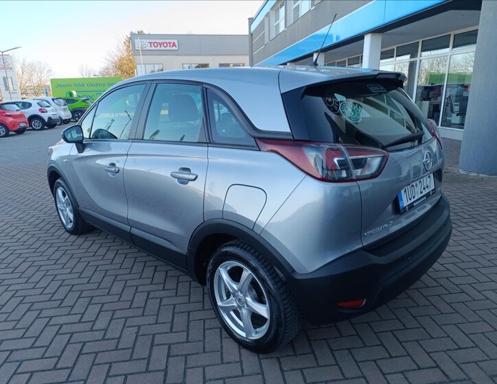 Opel Crossland X SUV / Terénní 1,2 l 81 kw