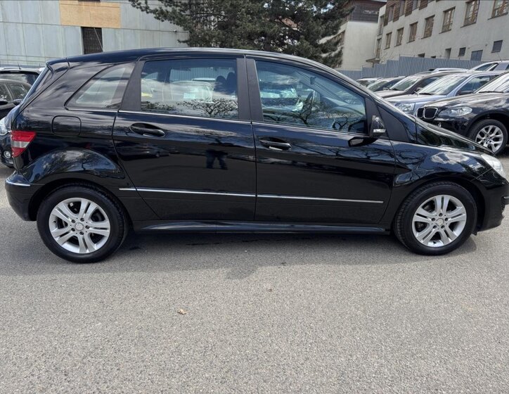 Mercedes-Benz Třídy B Hatchback 2,0 l 103 kw
