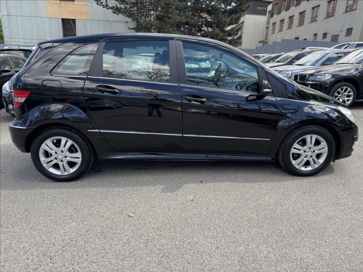 Mercedes-Benz Třídy B Hatchback 2,0 l 103 kw