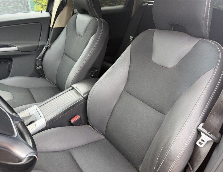 Volvo XC60 SUV / Terénní 2,4 l 165 kw