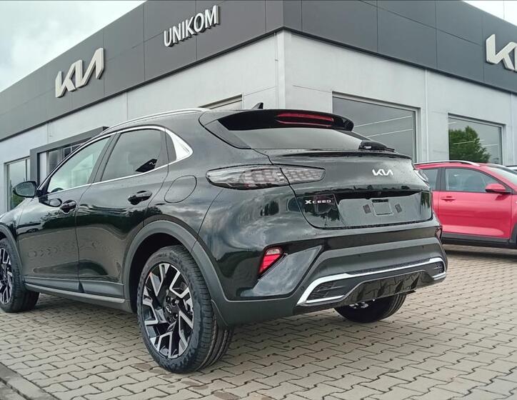 KIA XCeed 6