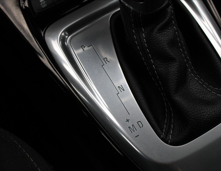 Opel Crossland SUV / Terénní 1,2 l 96 kw