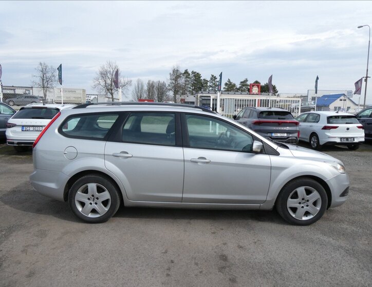 Ford Focus Kombi 1,6 l 74 kw