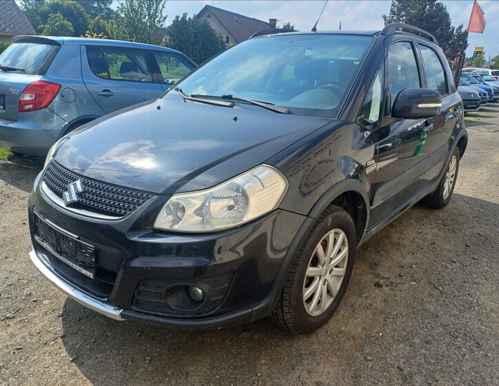 Suzuki SX4 1