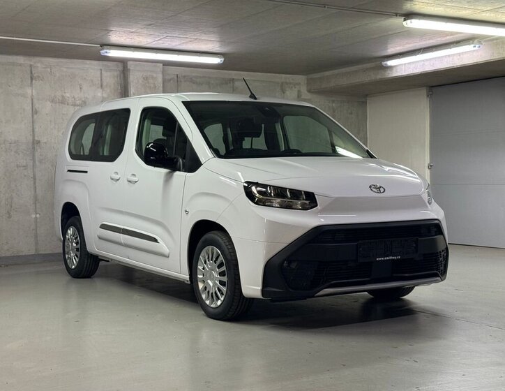 Toyota ProAce City Verso MPV 1,2 l 81 kw