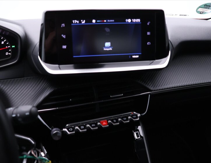 Peugeot 2008 SUV 1,2 l 74 kw