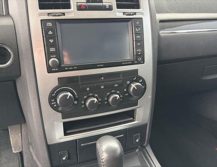 Chrysler 300C Kombi 3,0 l 160 kw