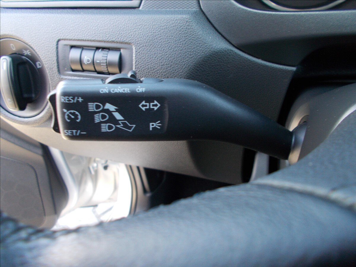 Škoda Rapid Sedan / Limuzína 1,6 l 77 kw