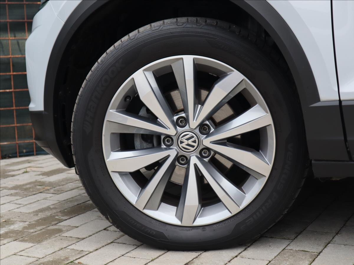 Volkswagen T-Roc CUV / Crossover 1,6 l 85 kw