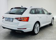 Škoda Superb Kombi 2,0 l 206 kw