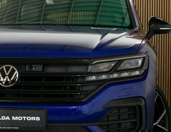 Volkswagen Touareg 8