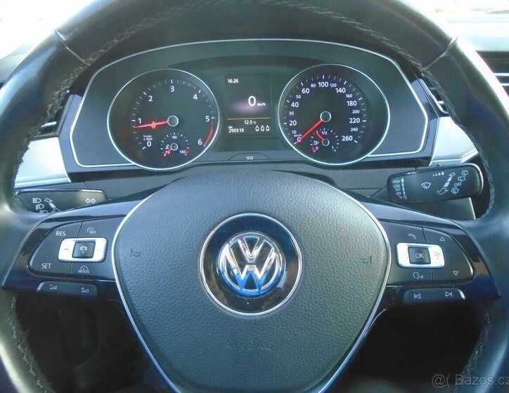 Volkswagen Passat Kombi 0,0 110 kw